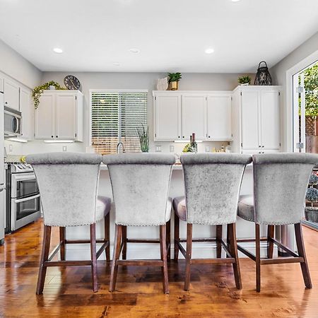 Brand New Listing - Windsor “Winetopia” Getaway Exterior photo