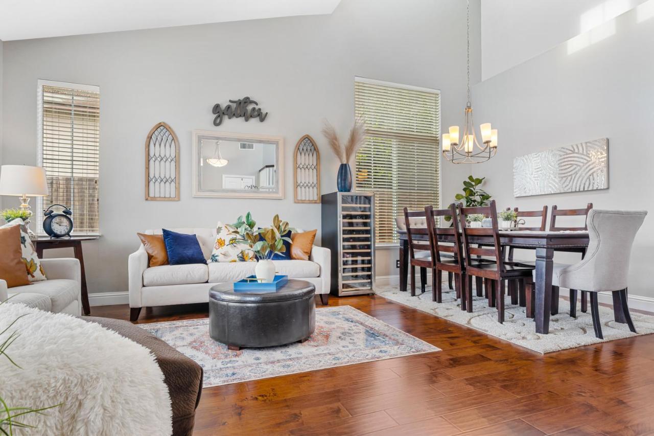 Brand New Listing - Windsor “Winetopia” Getaway Exterior photo