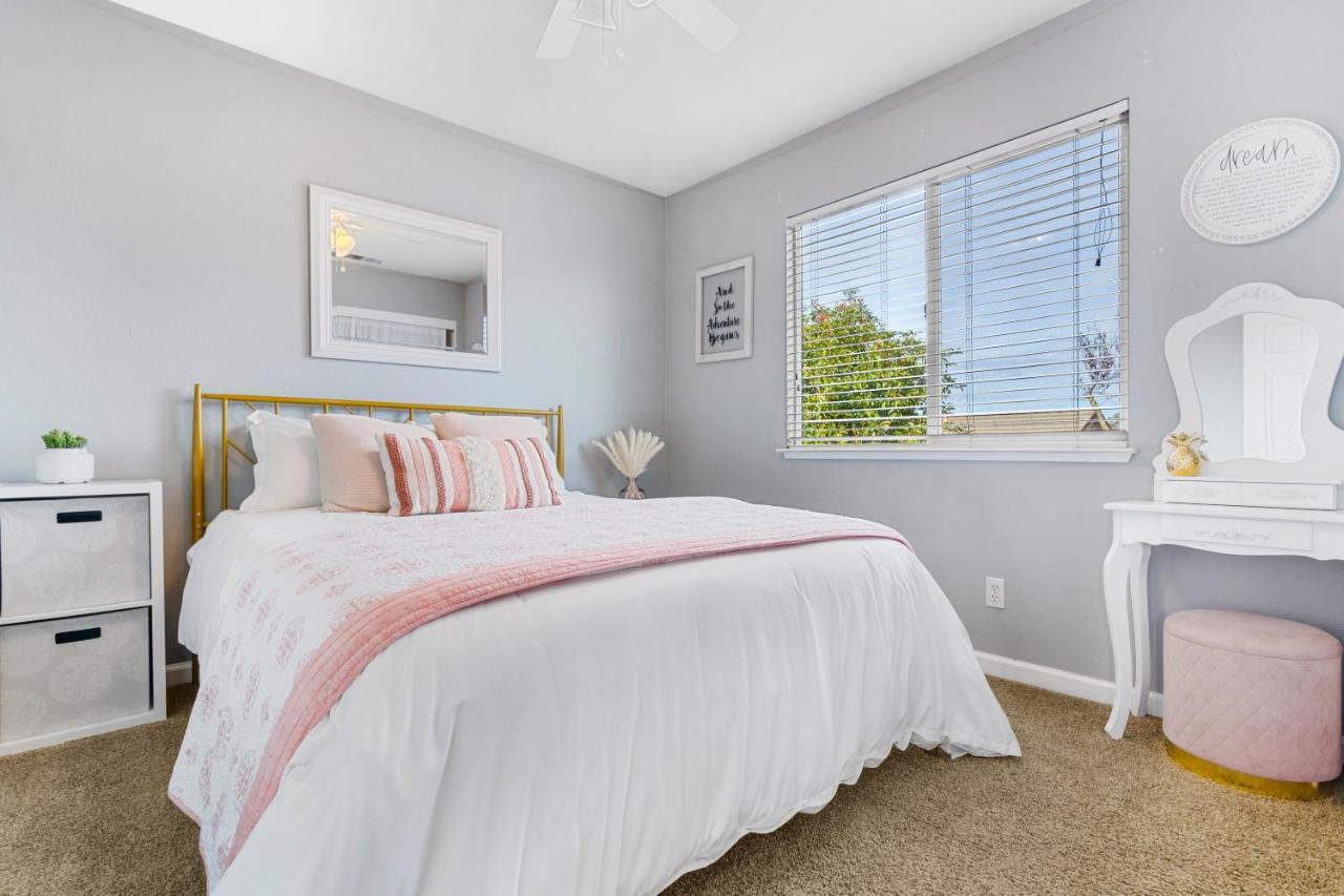 Brand New Listing - Windsor “Winetopia” Getaway Exterior photo